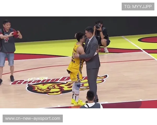 广厦爆冷战胜广州,赵岩昊三分神准引领胜利 广厦爆冷战胜广州,赵岩昊三分神准引领胜利